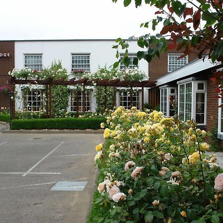 Oaklands Lodge Hotel Saint Saviour Extérieur photo